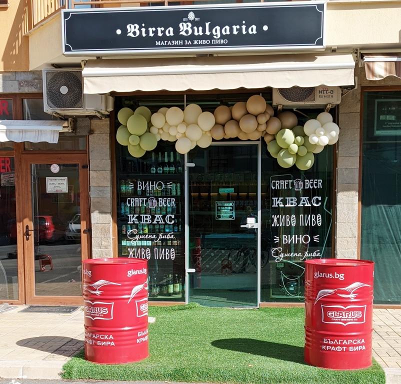 Nowy lokal Birra Bulgaria w centrum Słonecznego Brzegu - bar z piwem rzemieślniczym