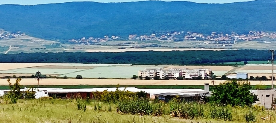 Sunny Day 6 Słoneczny Brzeg widok od wsi Tankovo