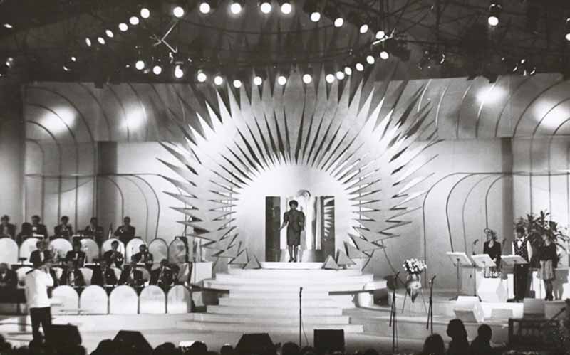 Niezwykła Historia Bułgarskiego Słonecznego Brzegu 7 Występ wokalny na festiwalu Złoty Orfeusz