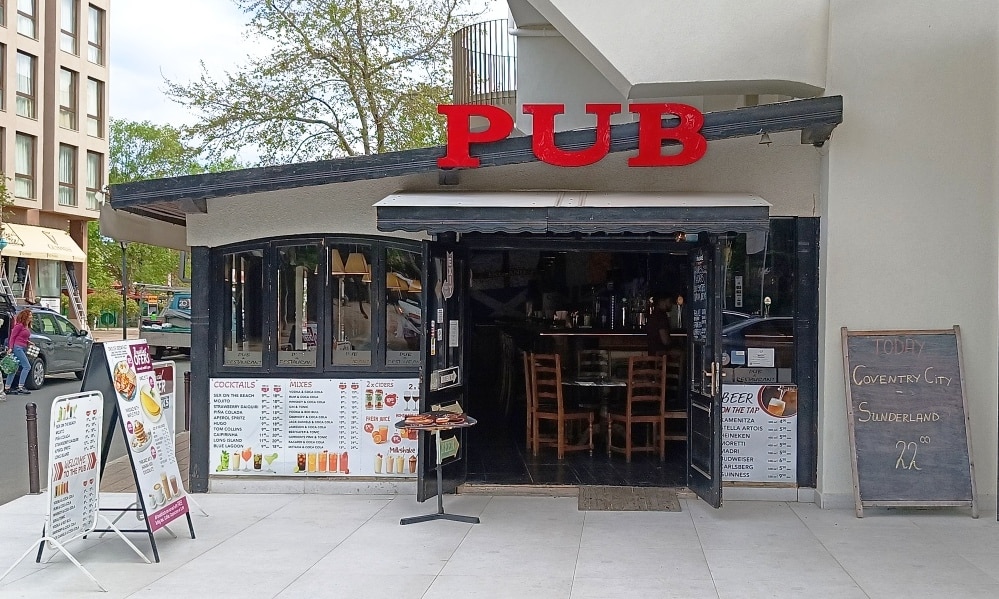 Pub przy Grand Hotel Sunny Beach