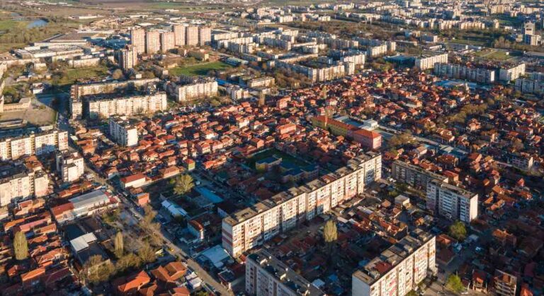 Romowie w Bułgarii- dzielnica romska w Plovdiv