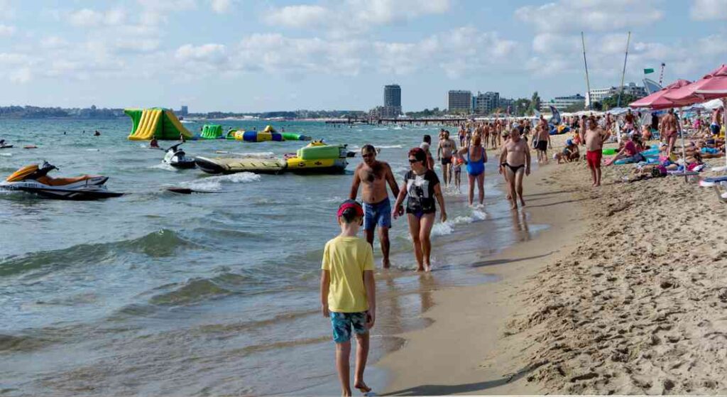 plaża w Słonecznym Brzegu - środek sezonu